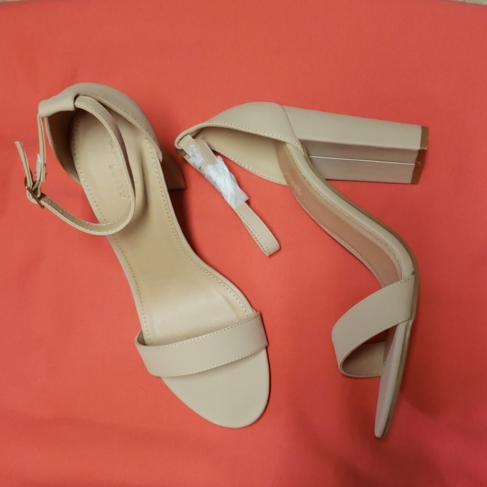 NWOB Charlotte Russe Nude block heels